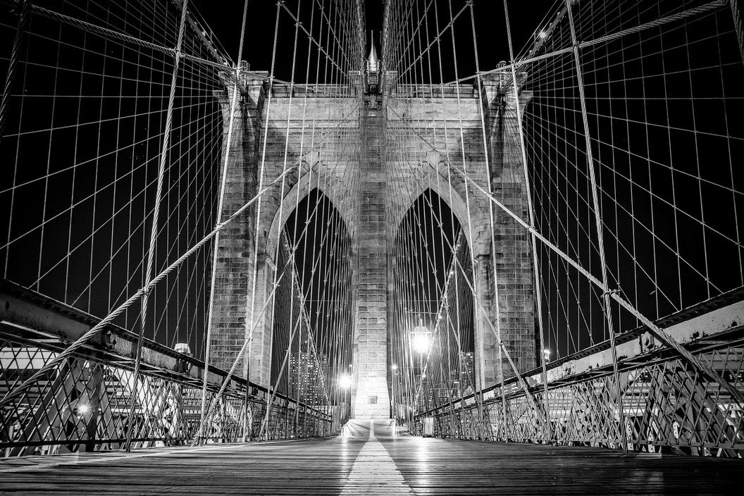Fotomurale: Brooklyn Bridge (particolare in bianco e nero) - 254x368 cm